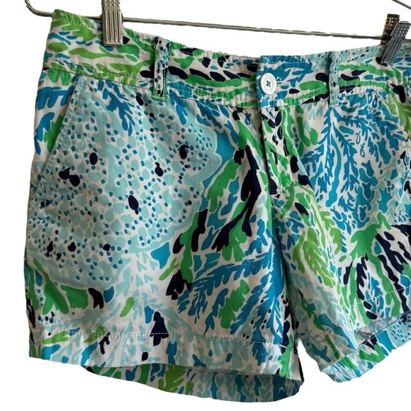 Lilly Pulitzer Callahan Shorts, Let's Cha Cha Blue & Green Pattern, Size 4 - Picture 2 of 7